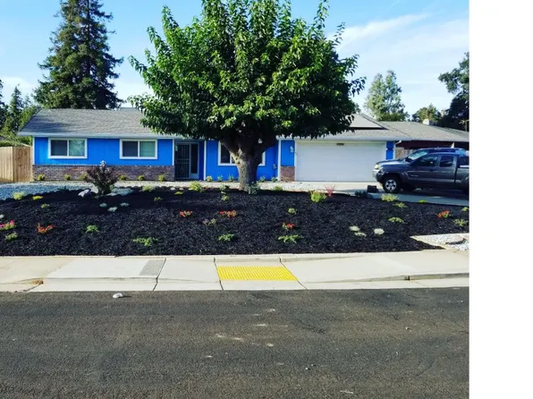 13351 E Laird St, Lockeford, CA 95237