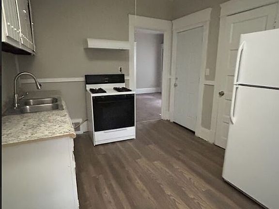 4th image of 2785 E 117th St Unit 1