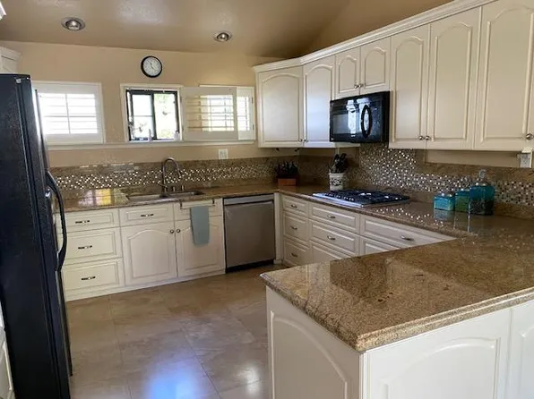 3648 Azure Cir, Carlsbad, CA 92008