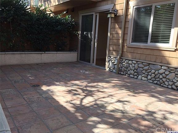 5th image of 158 Marion Ave