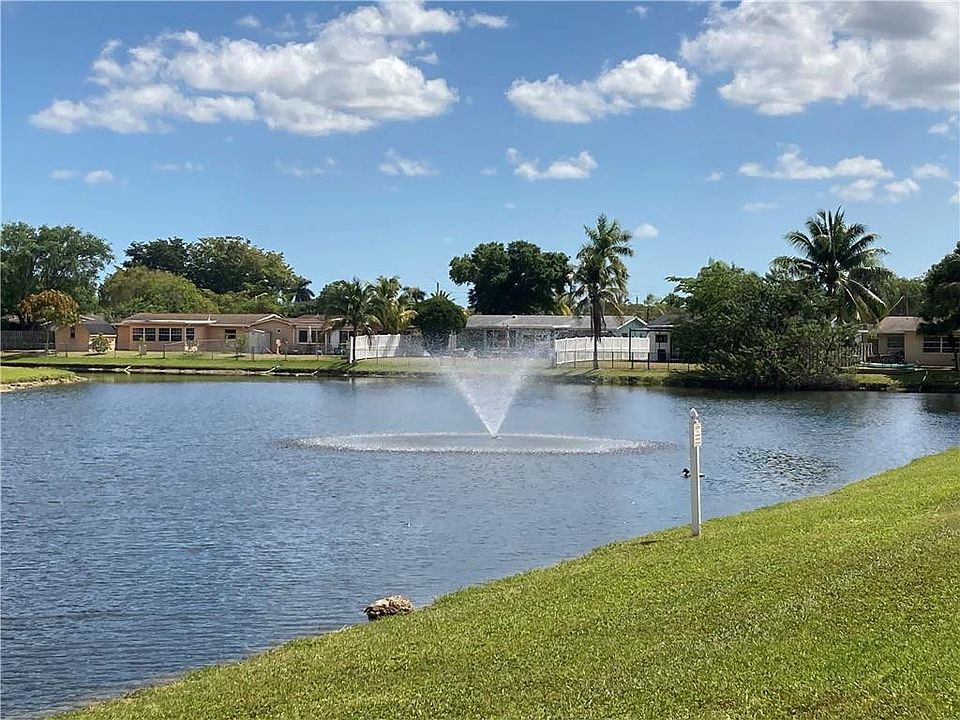 1st image of 9900 Sunrise Lakes Boulevard #202