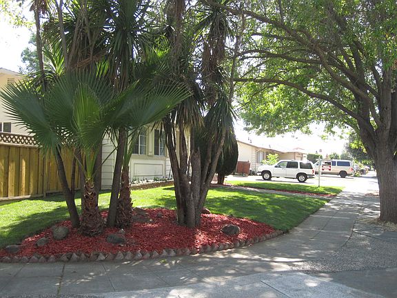 3rd image of 418 Grey Ghost Ave