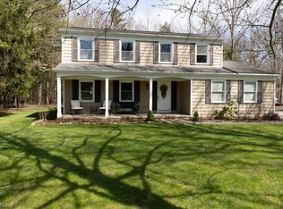 195 S Medina Line Rd, Copley, OH 44321