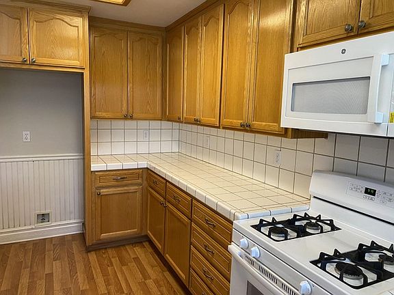3rd image of 741 Talbot Dr