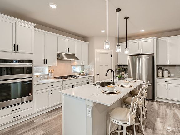 5th image of 22112 Jameson Avenue NW #07