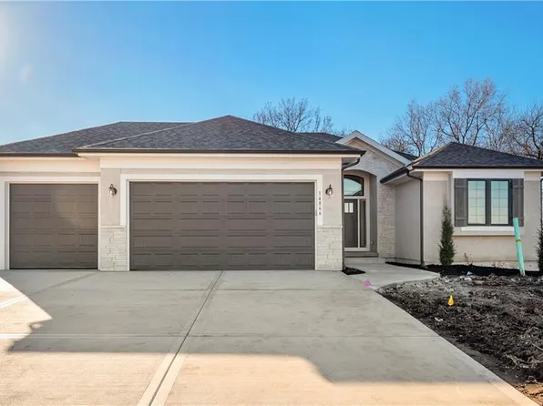 25239 W 148th Pl, Olathe, KS 66061