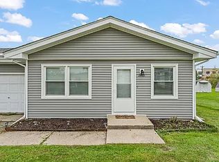 2453 Marshall Dr, Valparaiso, IN 46385