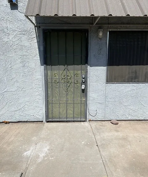 1029 S Wilson St — Photo 14