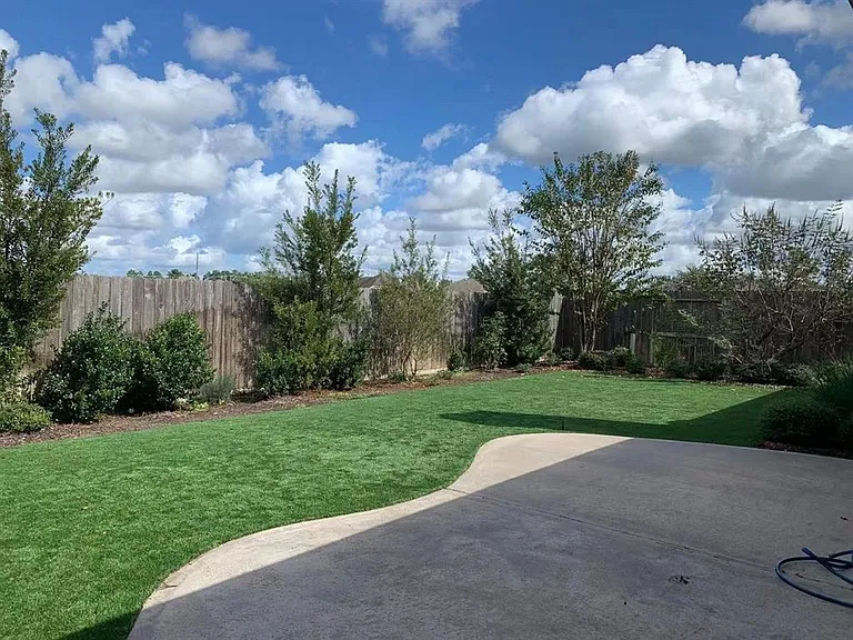 12814 Carriage Glen Dr — Photo 16