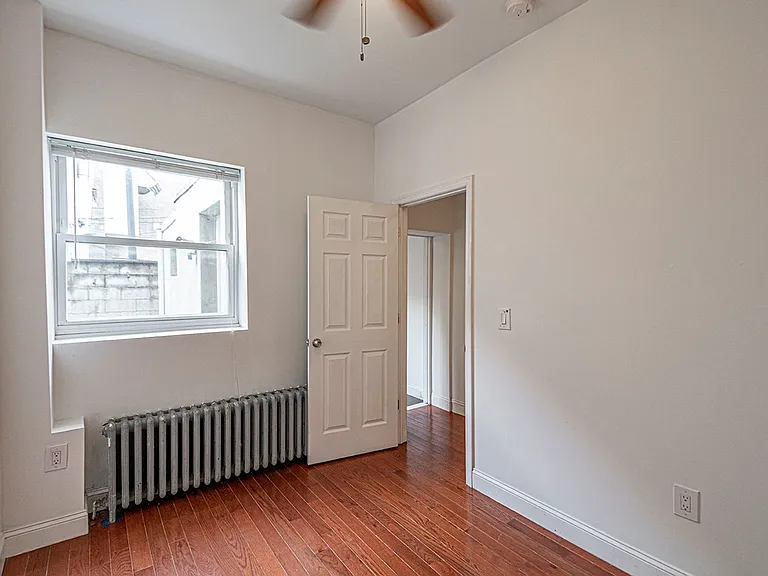 1836 S 10th St — Photo 10