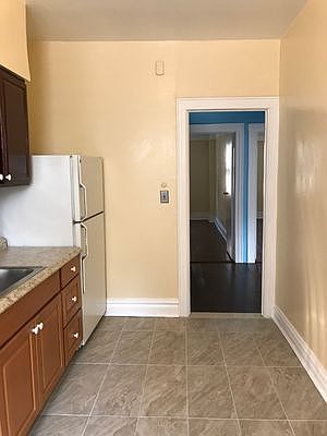 4th image of 30-39 44th St #2