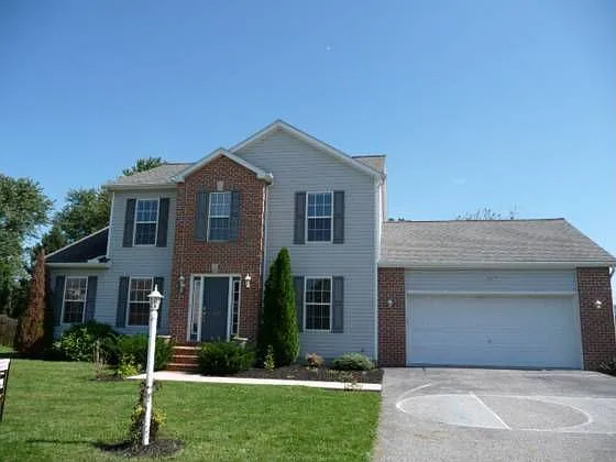 145 Steffie Dr photo 1