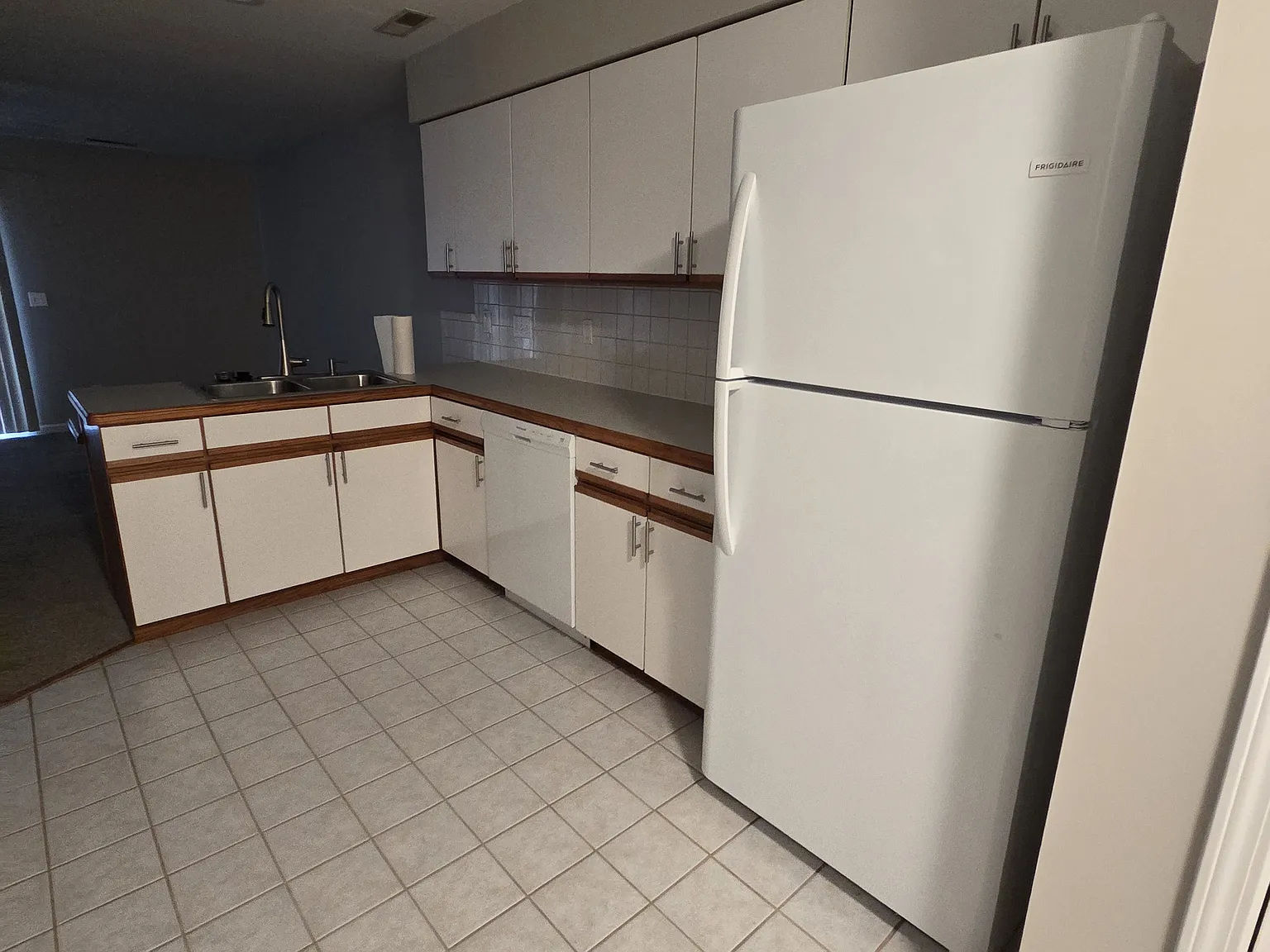 3 bed, 1212 sqft, $1,500 — Photo 4