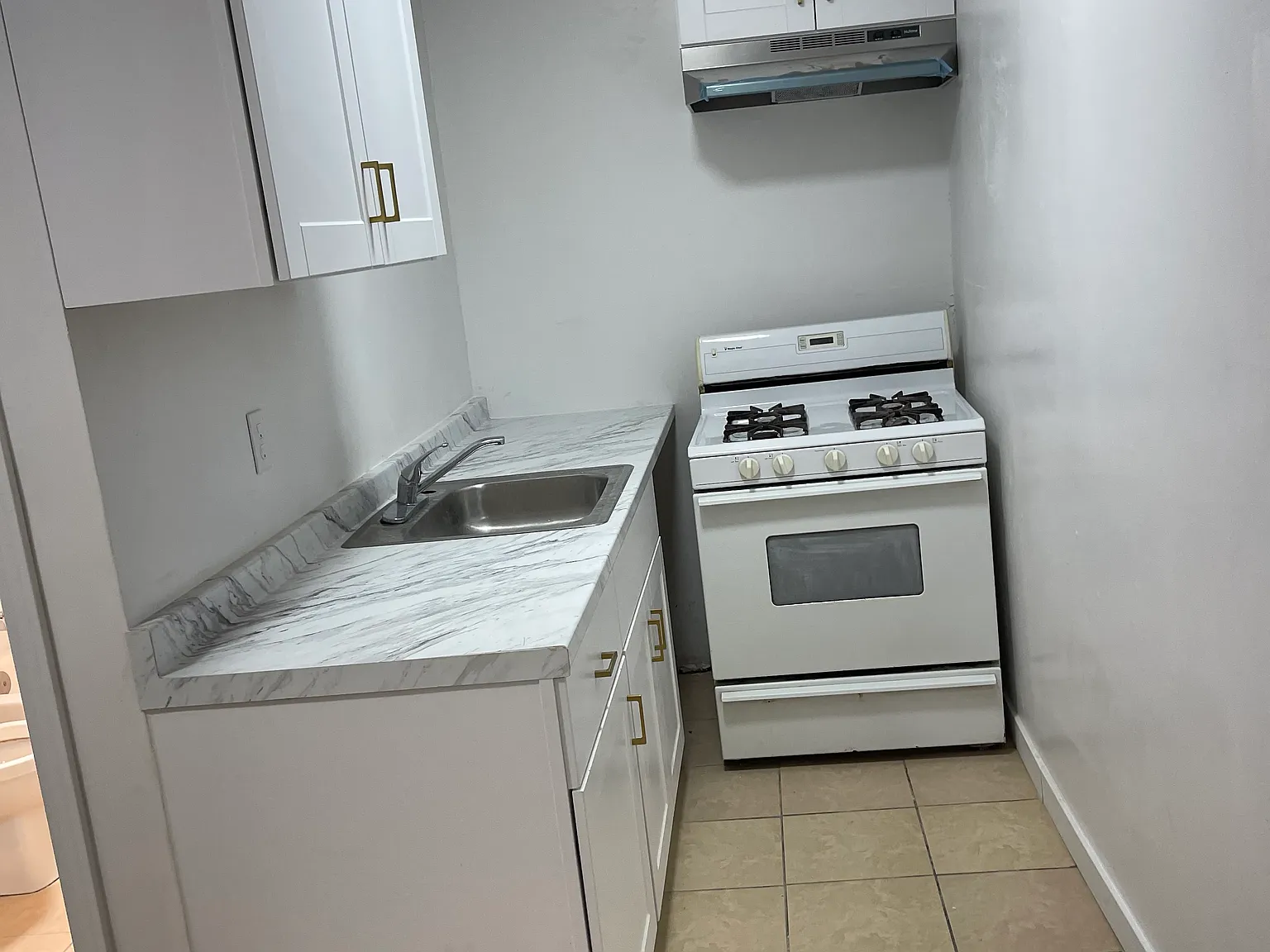 2 bed, 1088 sqft, $2,400 — Photo 4