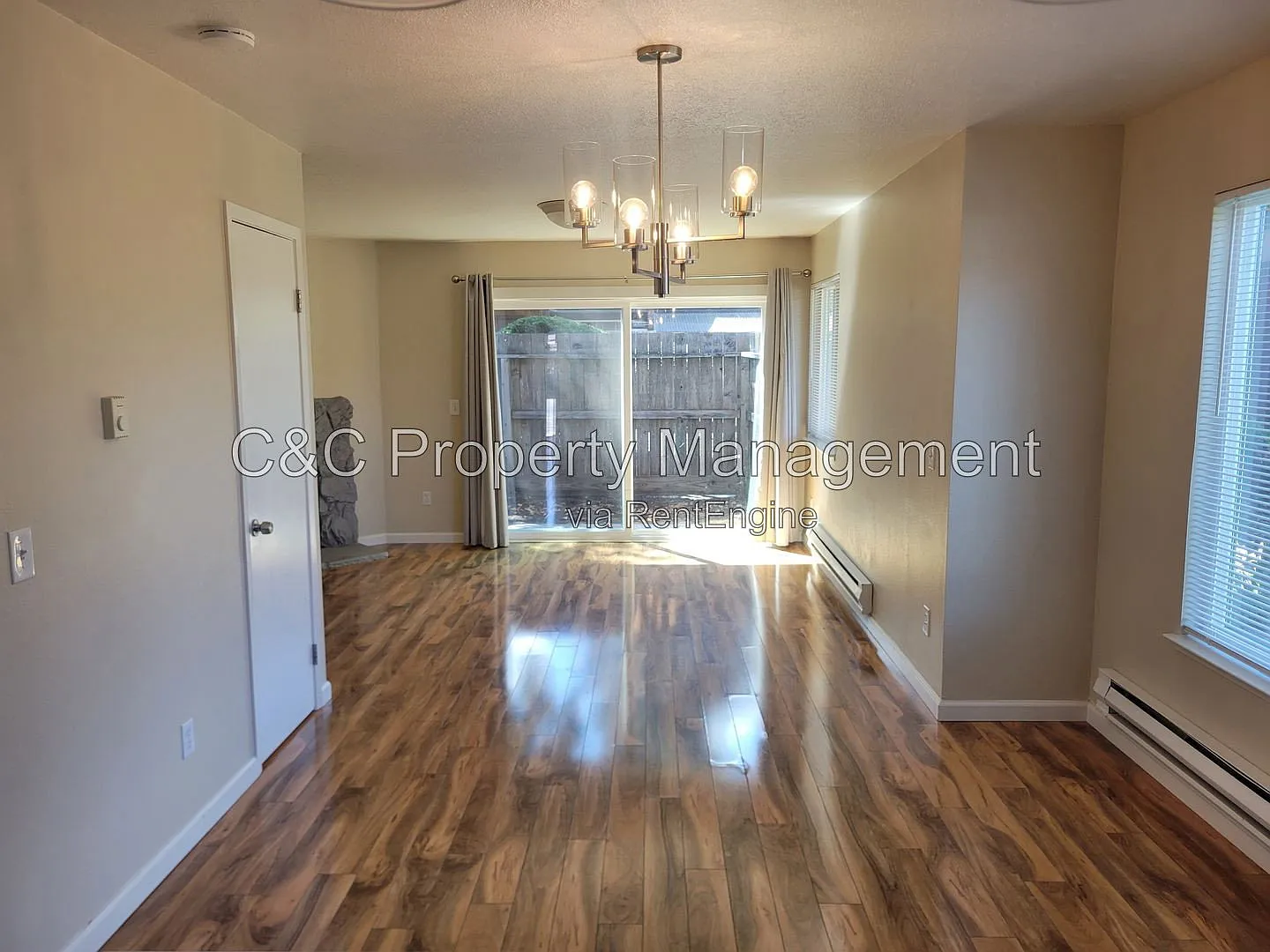3 bed, 1.5 bath, 1328 sqft, $3,025 — Photo 4