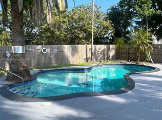 944 Polk St #0, Hollywood, FL 33019