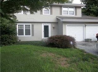 136 Venango Ct, New Kensington, PA 15068