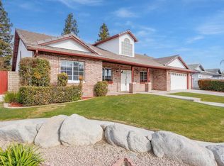 3158 Berkshire Rd, Bakersfield, CA 93313