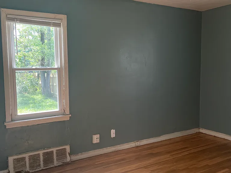 8857 Auburn St — Photo 9