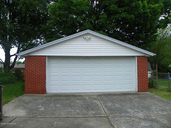3rd image of 8301 Seaforth Dr