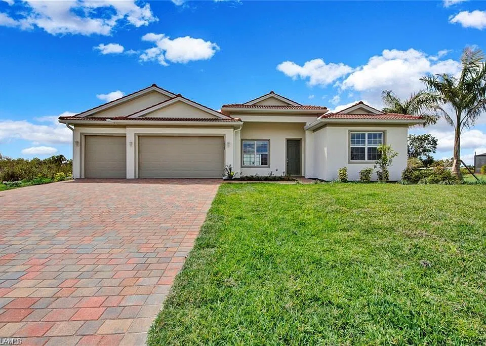 12329 Isabella Dr