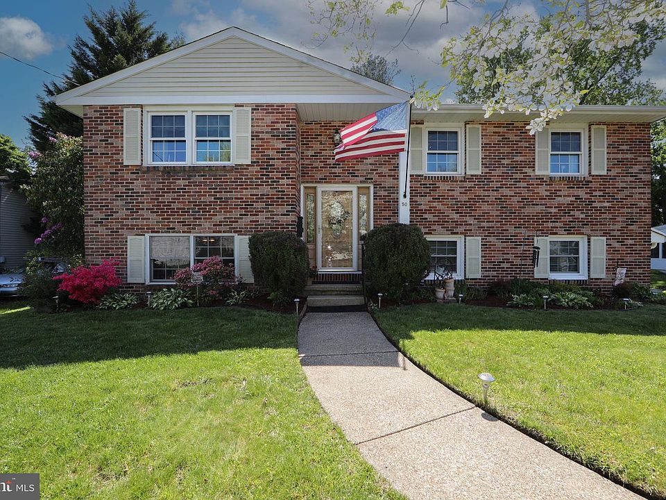 1st image of 50 Oak Ave