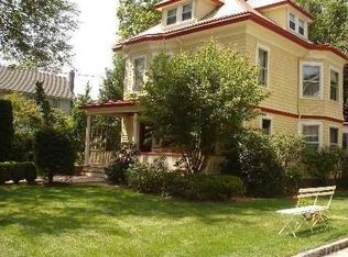40 Lafayette Ave, Sea Cliff, NY 11579