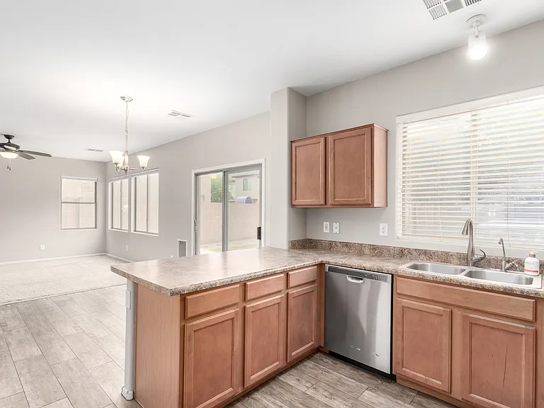 4509 E Loma Vista St — Photo 11