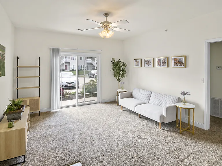 1303 Black Diamond Dr — Photo 42