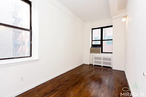 Rented by Mirador Real Estate | media 9