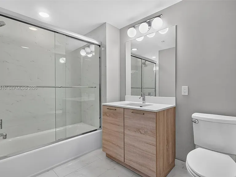 16385 Biscayne Blvd #1215 — Photo 24