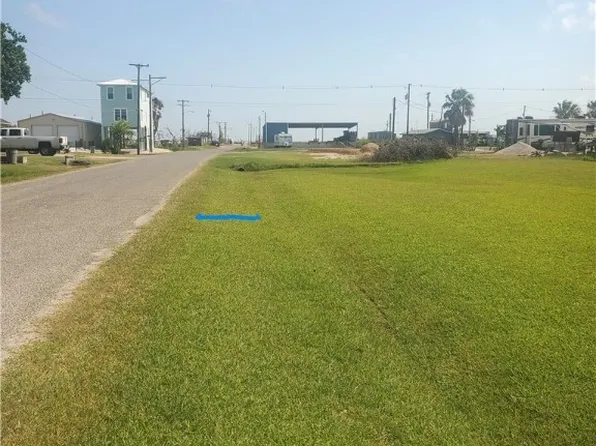 E Pine St, Seadrift, TX 77983