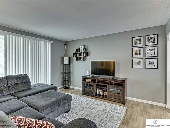 3rd image of 8757 S 139th Ave