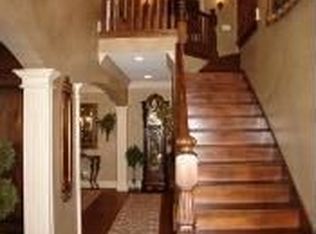 794 S Colfax Ave, Elmhurst, IL 60126