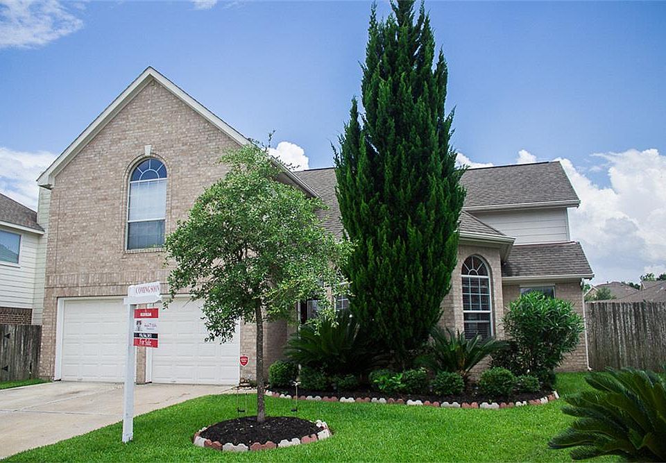 1st image of 22135 Leirop Dr