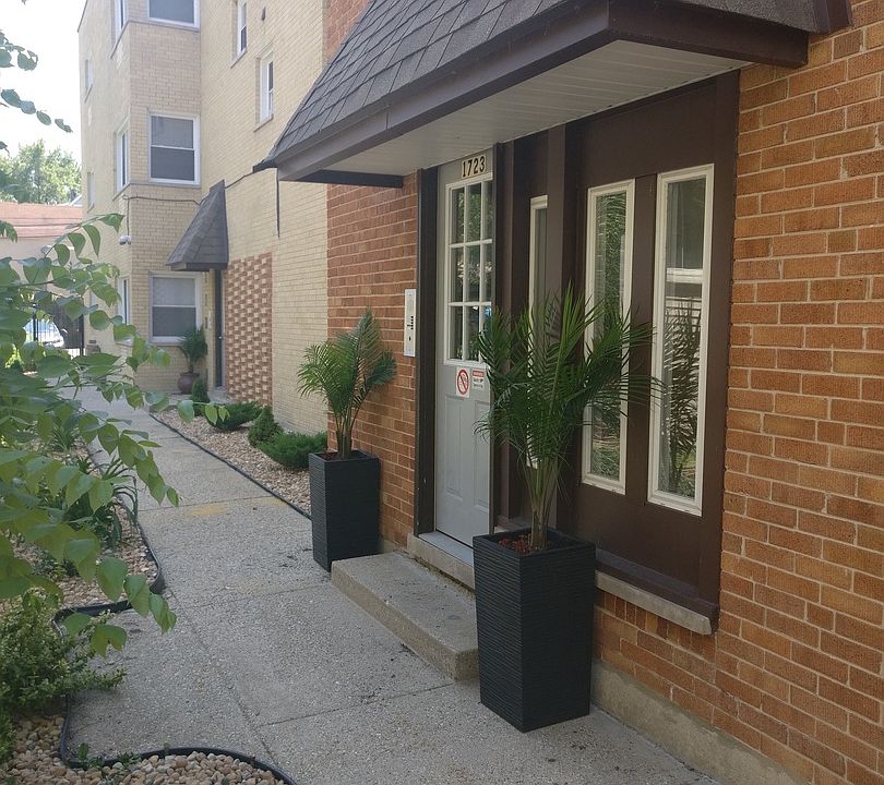 1st image of 1723 W Estes Ave Unit 2N
