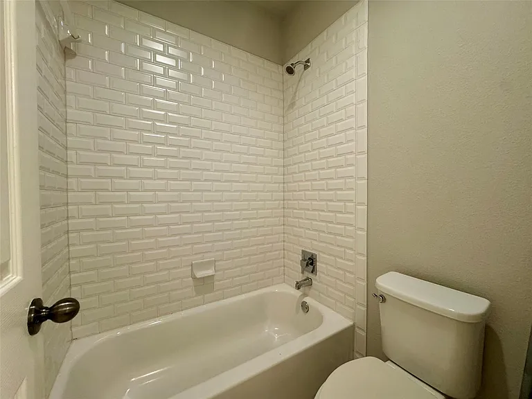 12524 Ondara Dr — Photo 35