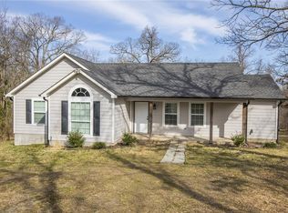 1902 Marie Ln, Little Flock, AR 72756