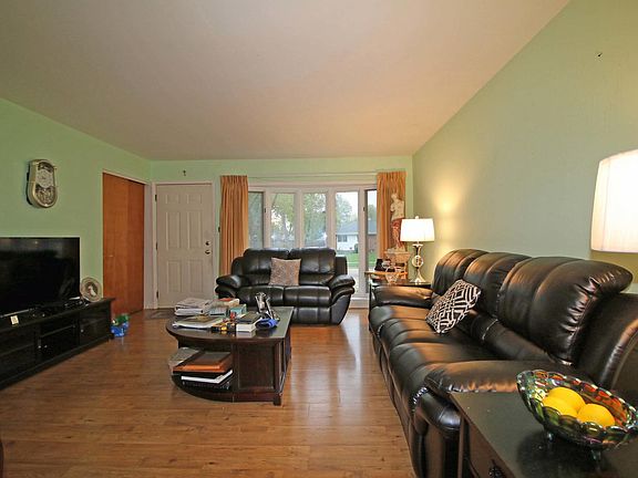 2nd image of 240 Princeton St