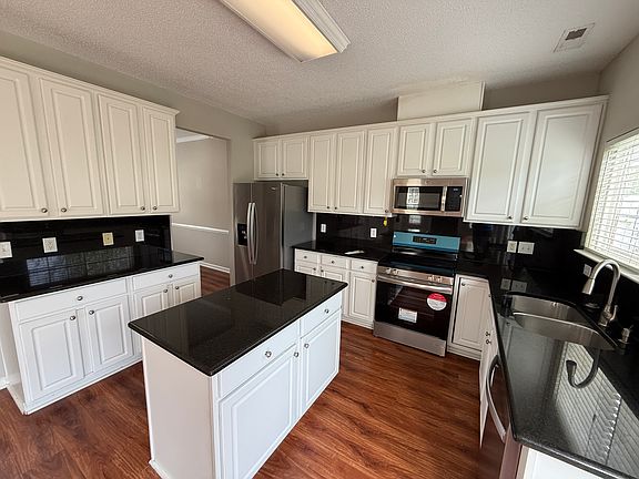 5th image of 281 Joshua Glen Ln