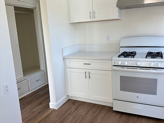 3rd image of 1235 W 8th St #1235