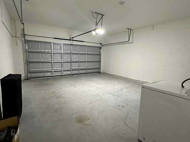 9750 SW 42nd Ave — Photo 30