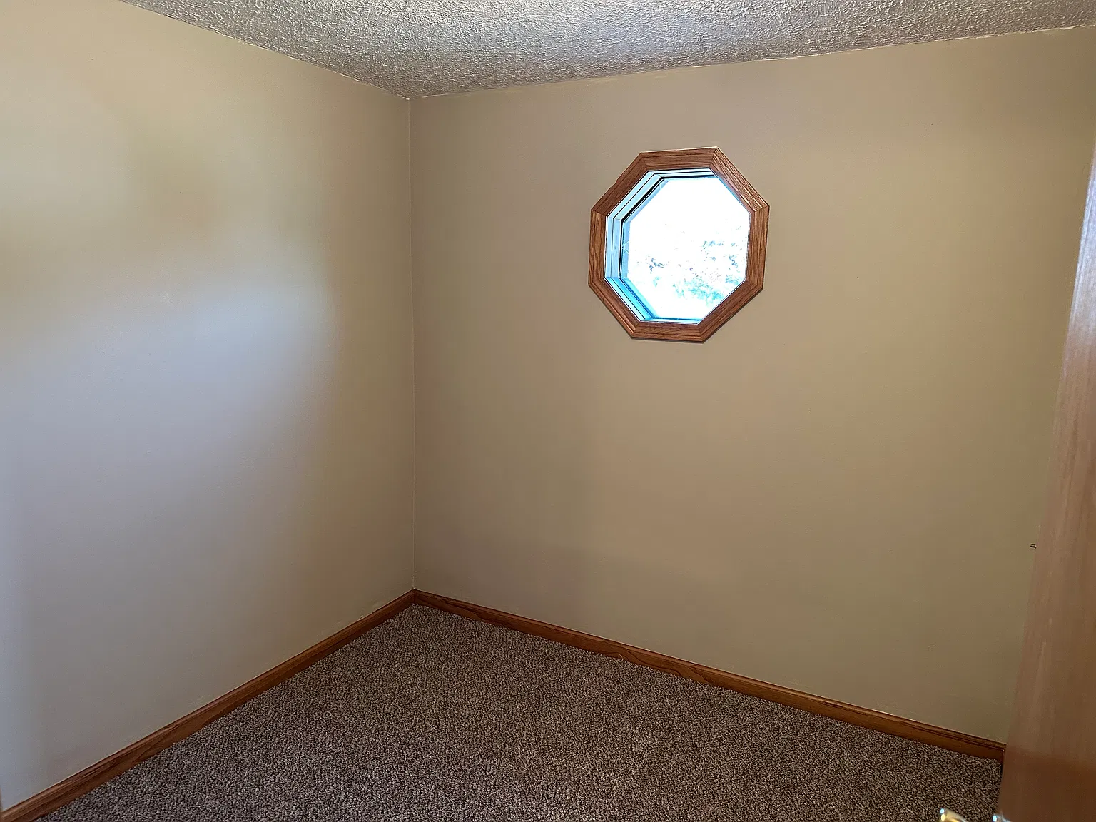 2301 Avenue F — Photo 3