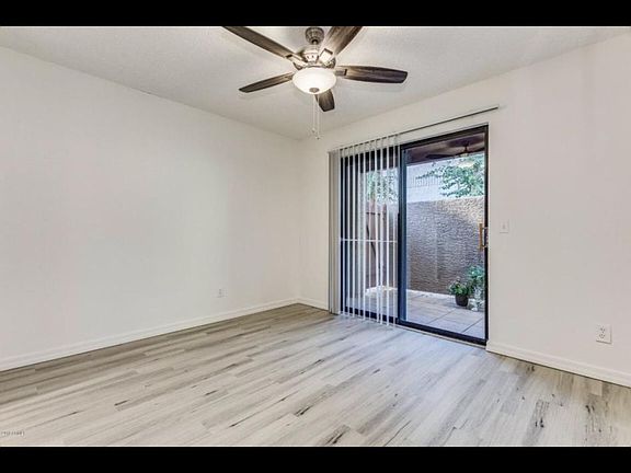 5th image of 850 S River Dr Unit 1020