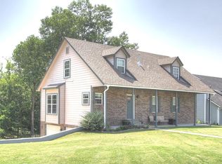 1214 Forest Ln, Catoosa, OK 74015