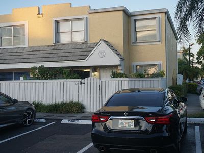 6835 SW 45th Ln APT 12, Miami, FL, 33155