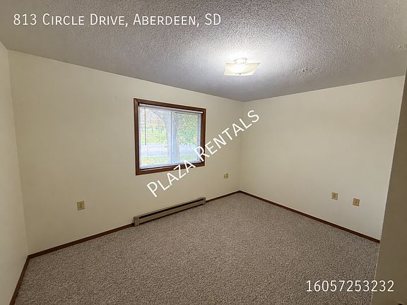 3rd image of 213 13th Ave E #8