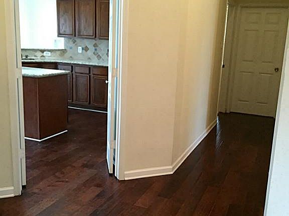 5th image of 1818 Tangleberry Ct