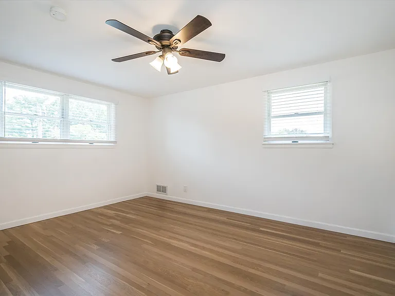 26 Garret Pl — Photo 10