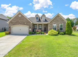 933 Brookwood Ln, Maryville, TN 37801